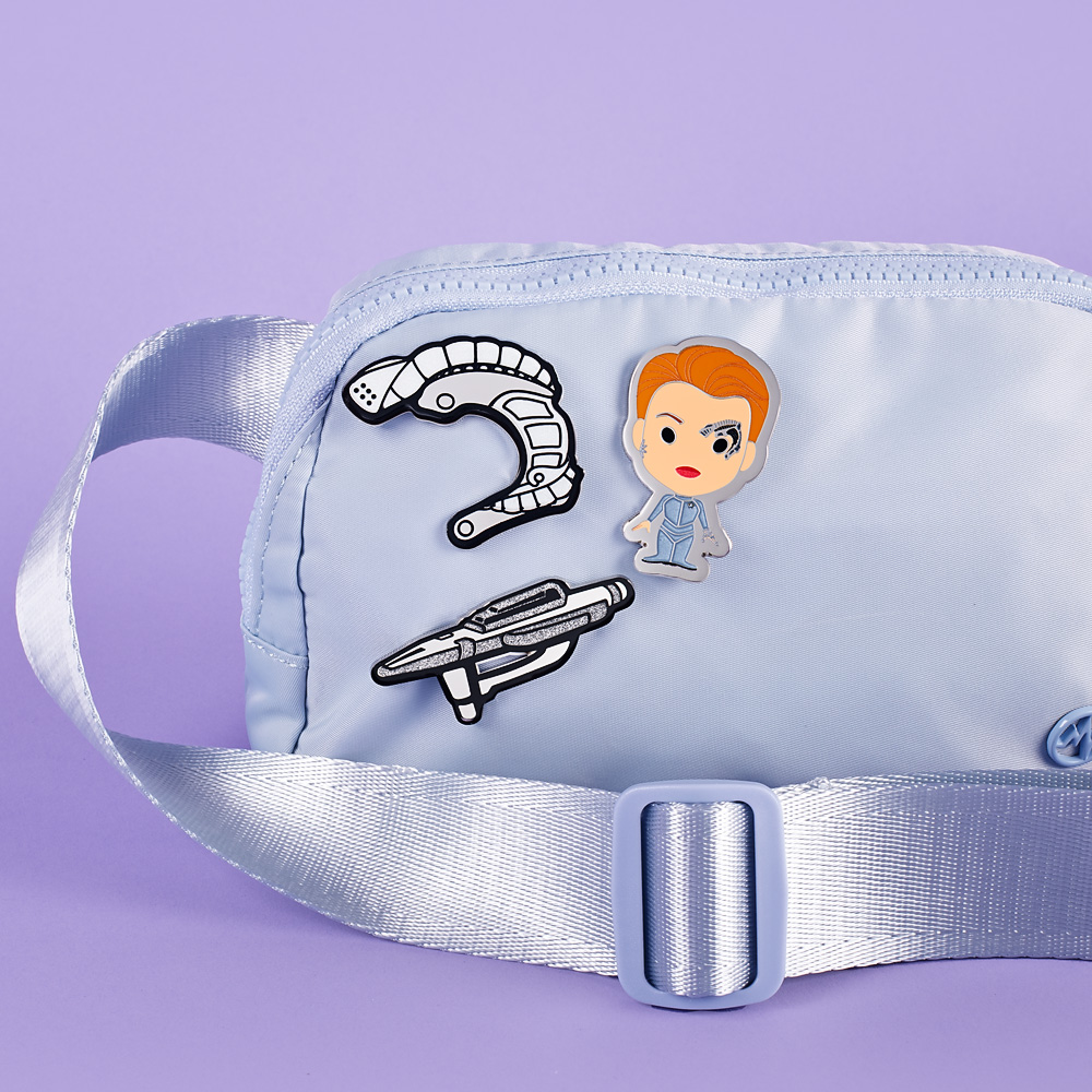 Star Trek Seven of Nine Pin Set - ST-PD-0725 blue bag purple bg 1x1 DSC_1294